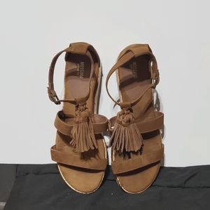 MOSSIMO SUPPLY CO BROWN TASSLE SANDALS SIZE 10